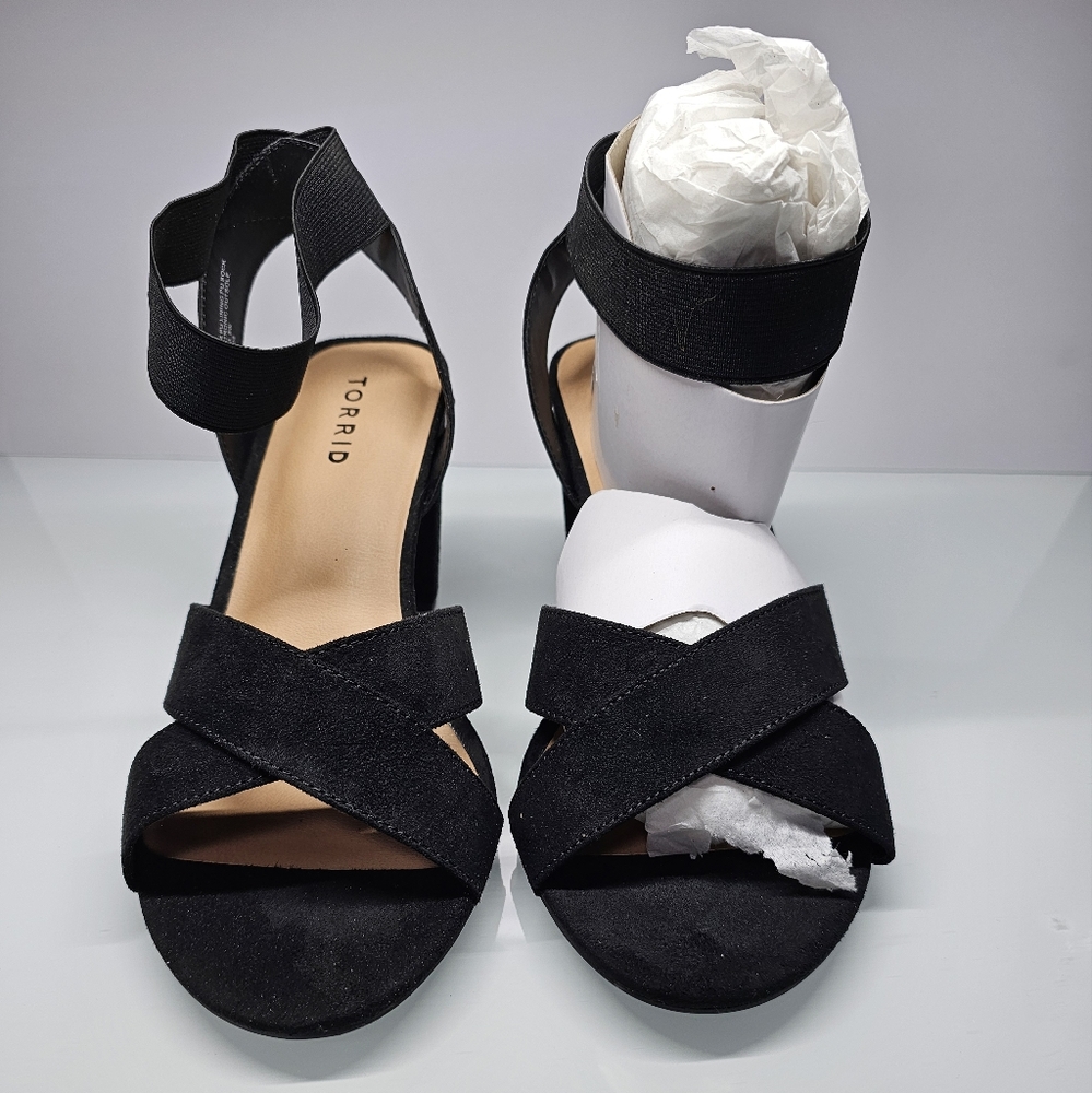 Torrid Black Crisscross Sandals for Everyday Comfort